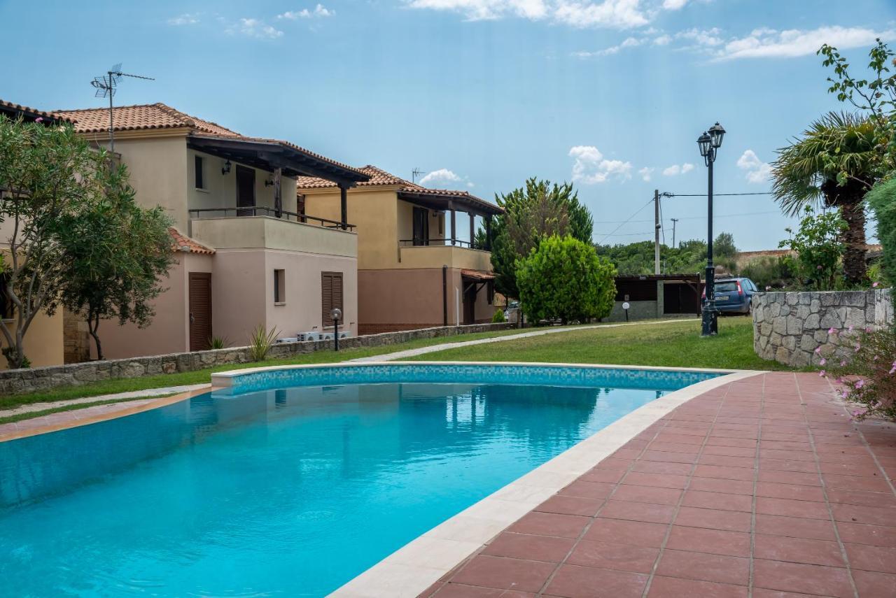 Blue Thea Luxury Villa In Afitos المظهر الخارجي الصورة