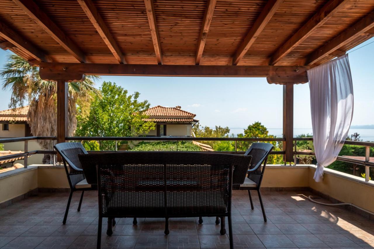 Blue Thea Luxury Villa In Afitos المظهر الخارجي الصورة